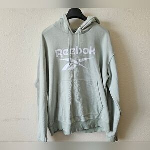 Reebok Women's Green light Sage Green Hoodie Sweater Size XL.